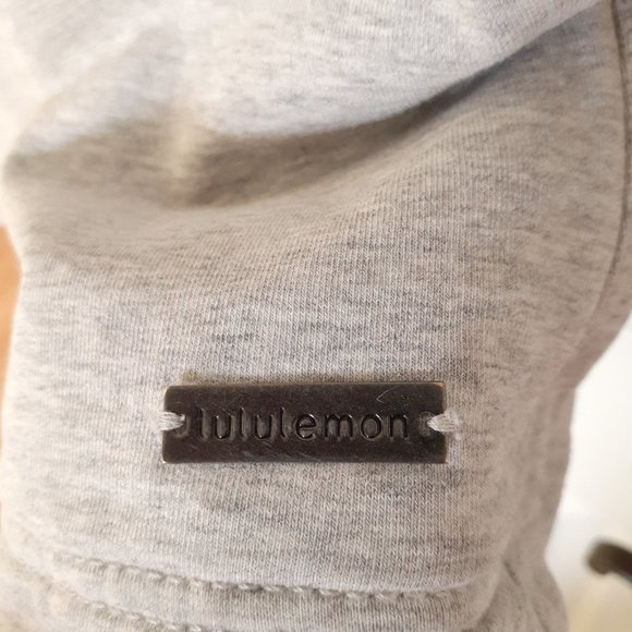 Lululemon Savasana Wrap Light Gray Size 8 - Picture 3 of 11